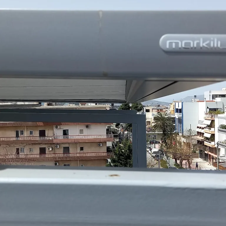 Σύστημα σκίασης markilux 8800 σε μεταλλική πέργκολα στο Χαλάνδρι